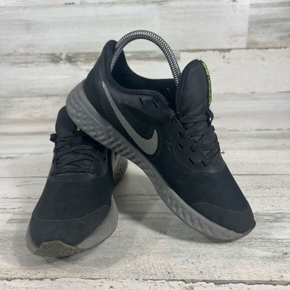 Nike Womens Revolution 5 Running Athletic Sneaker Shoes Black Size 4.5 - Picture 6 of 8